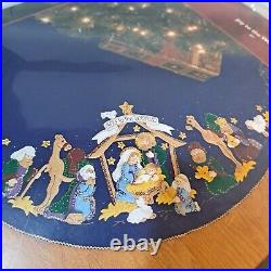 2002 Bucilla JOY TO THE WORLD Felt Holy Christmas Tree Skirt Kit 85776 Nativity