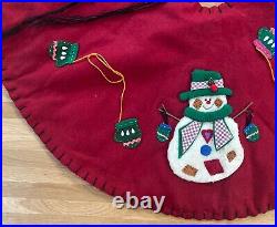 Beautiful Vintage Handmade Wool Felt Christmas Tree Skirt, 3 Snowman 42 Round