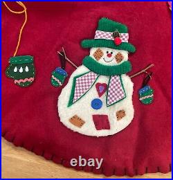 Beautiful Vintage Handmade Wool Felt Christmas Tree Skirt, 3 Snowman 42 Round