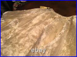 Bombay Company Gold Holiday Tree Skirt 60 Brand New With Ornament Bows Gorgeous