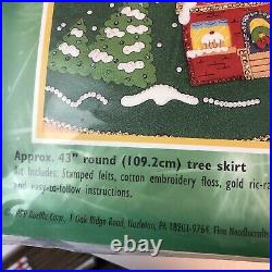 Bucilla CHRISTMAS VILLAGE 43 Felt Tree Skirt Kit 83980 NIP