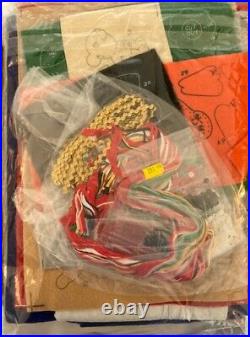 Bucilla WOODLAND HOLIDAY Felt Christmas Tree Skirt KitSterilized 43 Vintage