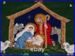 Bucilla Xmas Nativity Tree Skirt FINISHED 43 Rd Green Felt Applique 82623 Vtg