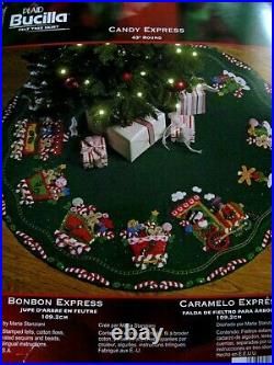 Christmas BUCILLA Felt Applique TREE SKIRT Kit, CANDY EXPRESS, Train, 43,86158