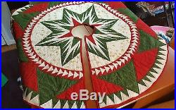 Christmas Celebration Quilted Tree Skirt a Judy niemeyer quilt