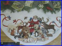 Dimensions Santa's Wildlife Christmas Tree Skirt Table Cover Kit 8565 NOS 1998