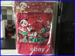 Disney 52 inch Christmas Tree Skirt- BN