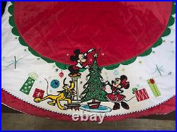 Disney Mickey And Minnie 2014 Christmas Tree Skirt