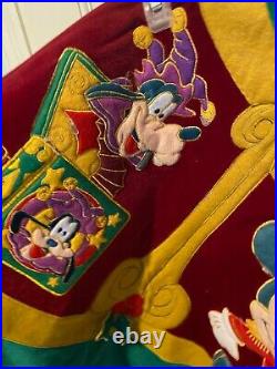 Disney Mickey Mouse & Friends Pinocchio Goofy Christmas Tree Skirt Large 48