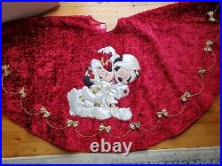 Disney Parks Mickey And Minnie Mouse Victorian Christmas Tree Skirt