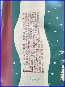 Disney Parks Mickey And Minnie Sleigh Holiday Christmas Tree Skirt BNWT Rare