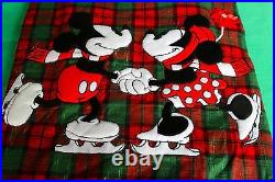 Disney Parks Mickey Minnie Ice Skating Red Green Christmas Tree Skirt New