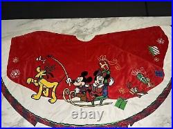 Disney Store Mickey and Friends Christmas Tree Skirt RARE FIND