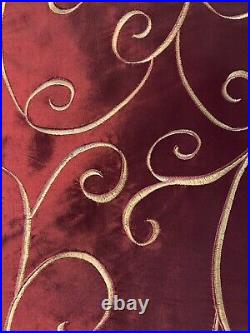 Elegant Luxurious Christmas Tree Skirt Burgundy Red Gold Faux Silk 54d