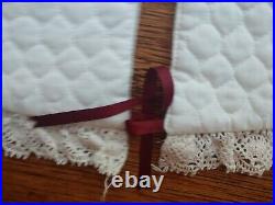 Handmade Homespun Tree Quilted Round White Fabric Presents Bows Lace Vintage OOK