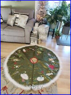 Krinkles by Patience Brewster Mackenzie Child's 12 Days of Christmas Tree Skirt