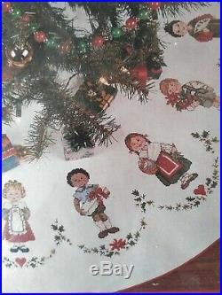 Needle Treasures Children of the World Christmas Tree skirt counted cross stitch