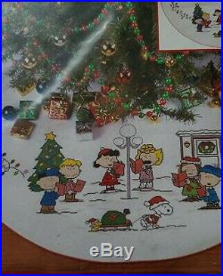Needle Treasures Christmas Cross Stitch Tree Skirt Kit Sing Along Peanuts 02853