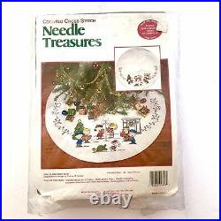 Needle Treasures Cross Stitch Kit Peanuts Sing Along Tree Skirt Christmas 2853