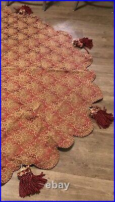 Neiman Marcus Reversible Christmas Tree Skirt, Large 72 Inch hand embroidery