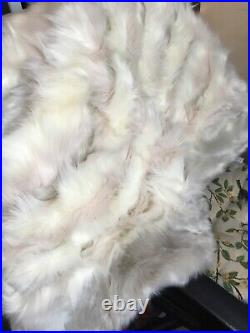 New Anthropologie Josie Wavy Long Faux Fur Christmas Tree Skirt Ivory Farmhouse