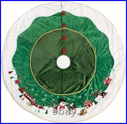 New Disney Mickey & Minnie Mouse and Friends Christmas Green Holiday Tree Skirt