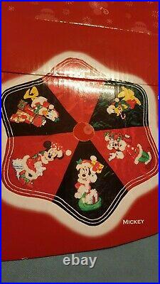 New Disney Parks Mickey and Minnie Mouse VELVET Christmas Tree Skirt
