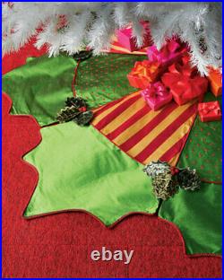 New Mackenzie Childs Holly and Berry Tree Skirt 54 High Quality Sold Out