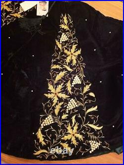 Sudha Pennathur Velvet Beaded Embroidered Christmas Tree Skirt Green New $695