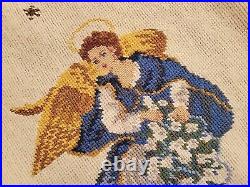 Vintage Angels Theme Finished Needlepoint Off White Christmas Tree Skirt 40 EUC