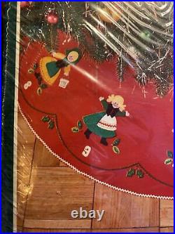 Vintage Bucilla Twelve Days of Christmas Felt Tree Skirt Kit 82004 12 45 Round