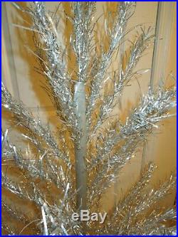 Vintage Retro Aluminium Taper Christmas Tree 5 Ft No. 552 With Skirt & Box