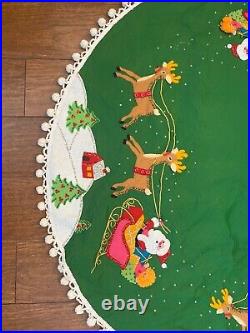 Vitg COMPLETED Bucilla Appliqué Beaded Felt Christmas Tree Skirt -Santa