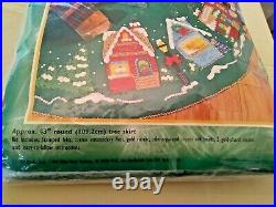 Vtg Bucilla Felt Applique Christmas Village Tree Skirt Kit 83980 New in Package